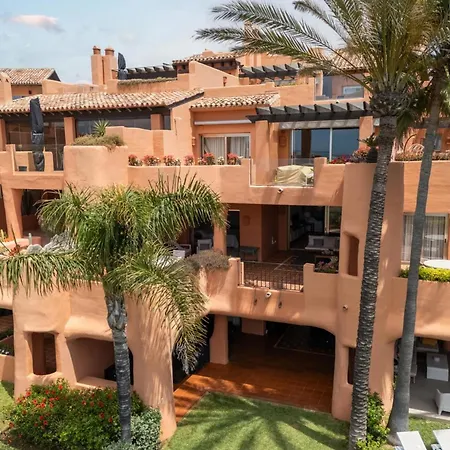 Exclusive 1 Line In With Panoramic Views 아파트