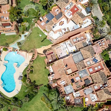 Exclusive 1 Line In With Panoramic Views